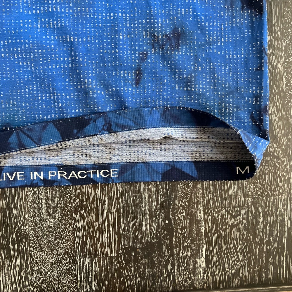 Lululemon Metal Vent Tech T-Shirt 2.0 in Blue/Black - Picture 3 of 4